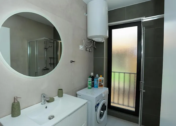 アパート Mk 104 *